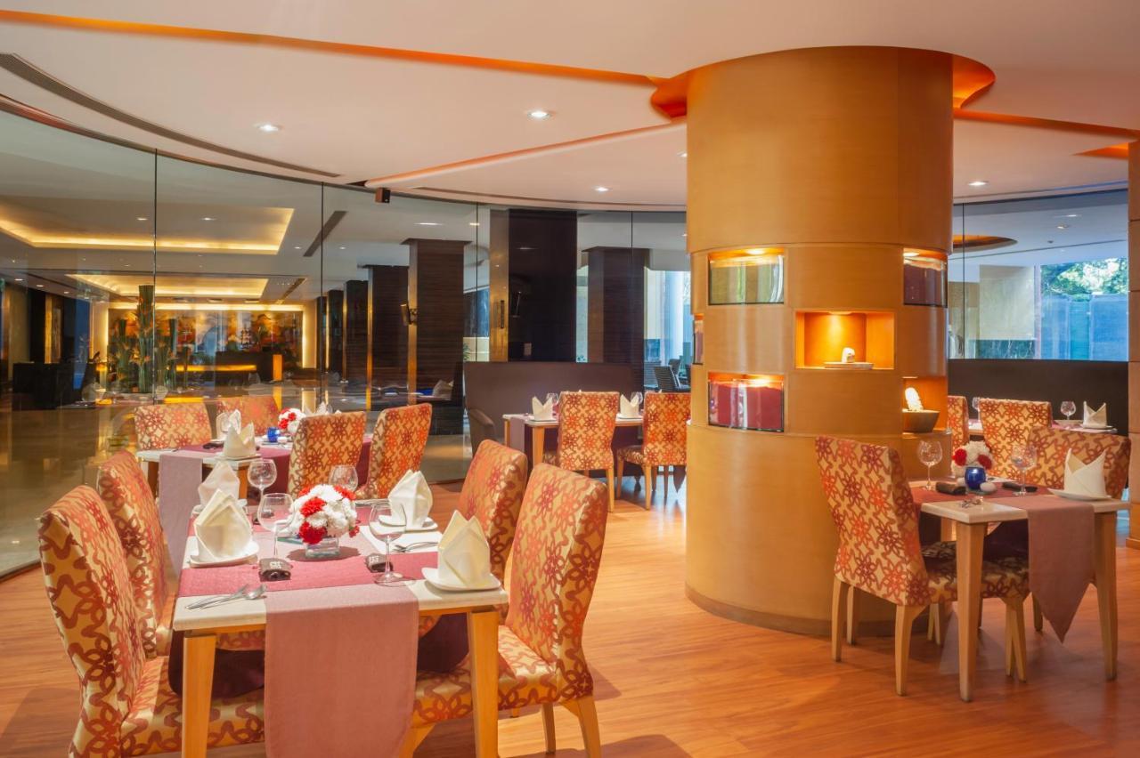Taj Chandigarh Exterior photo The restaurant