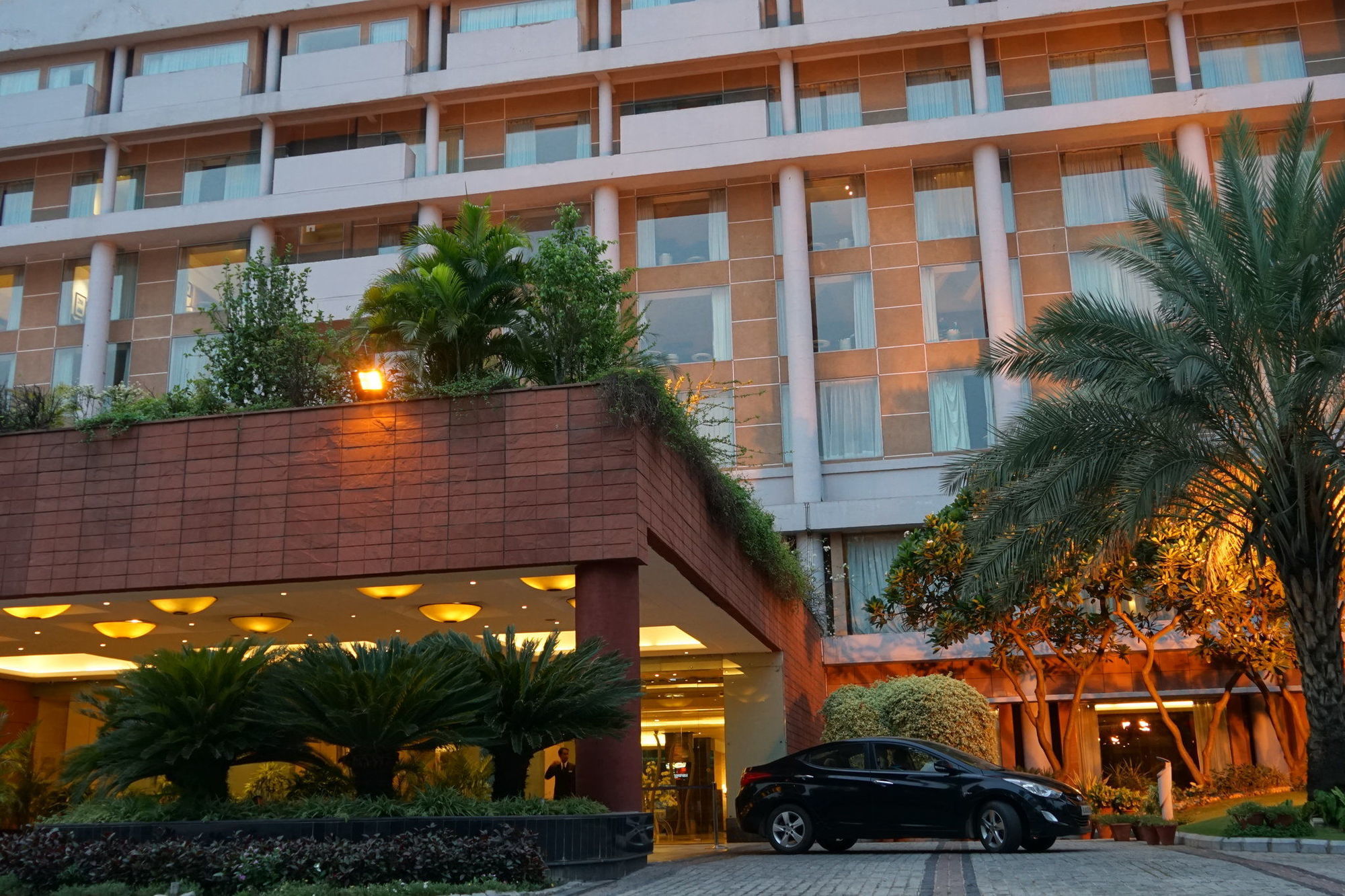 Taj Chandigarh Exterior photo The hotel's entrance