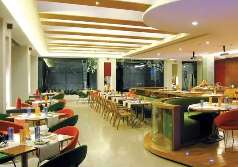 Taj Chandigarh Exterior photo The interior of a typical restaurant