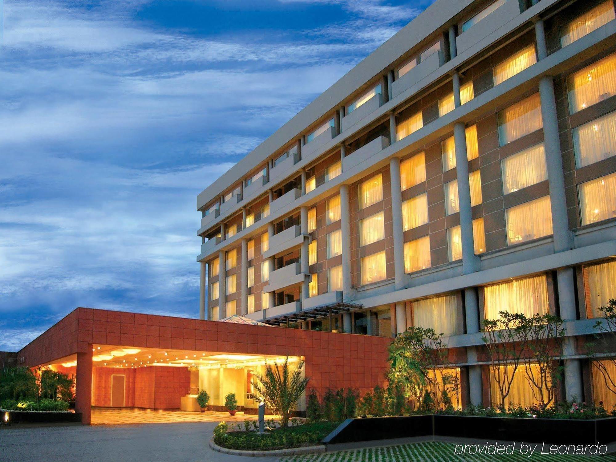 Taj Chandigarh Exterior photo The Taj Bengal